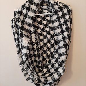 Black and white acrylic inifinity scarf with fringe